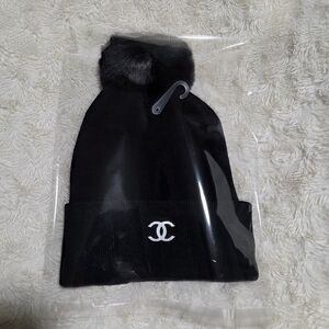 Black Knit Beanie with Pom Pom